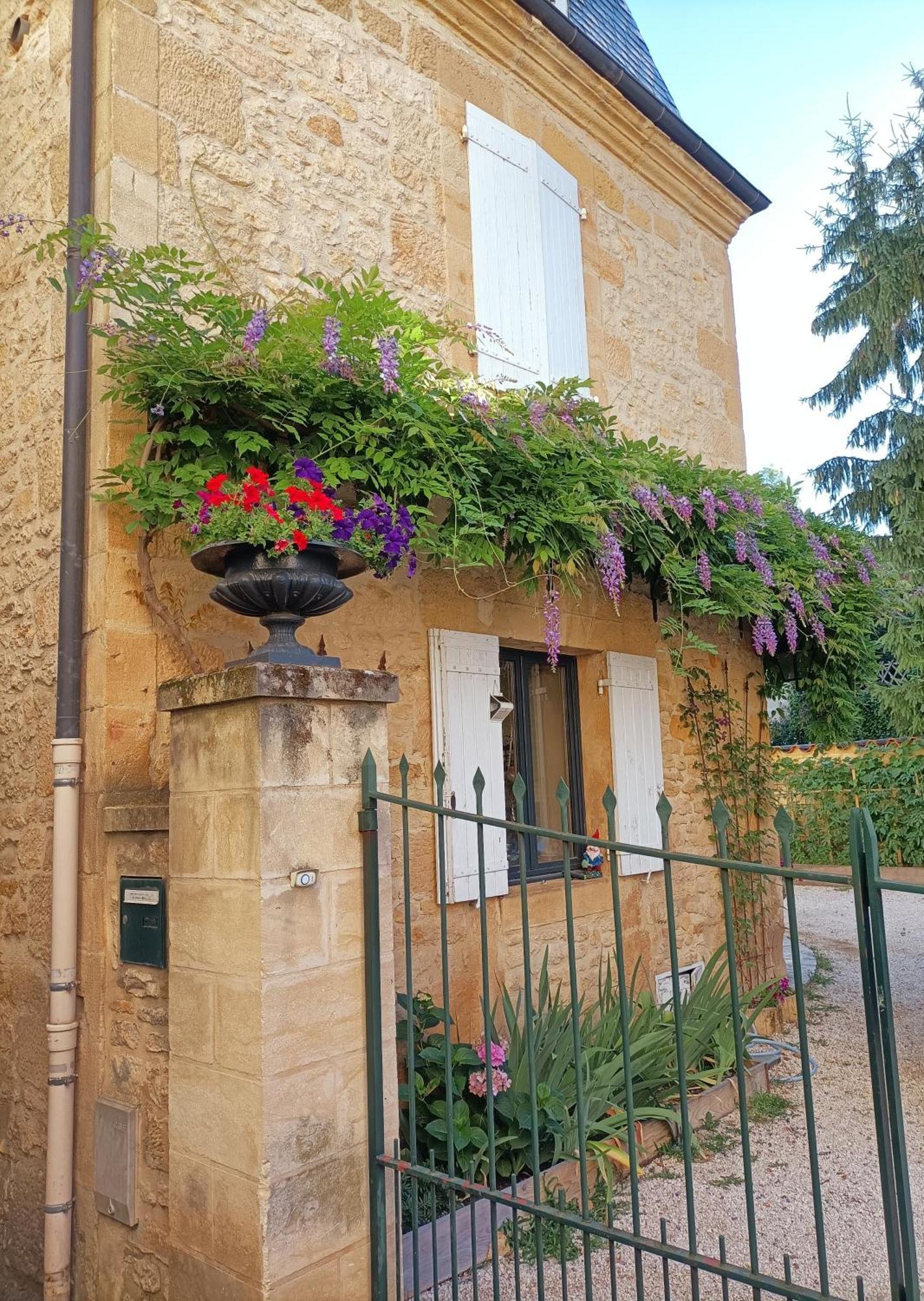 Les Chambres D'Hotes Chez Alisa Et Daniel Sarlat Exterior foto