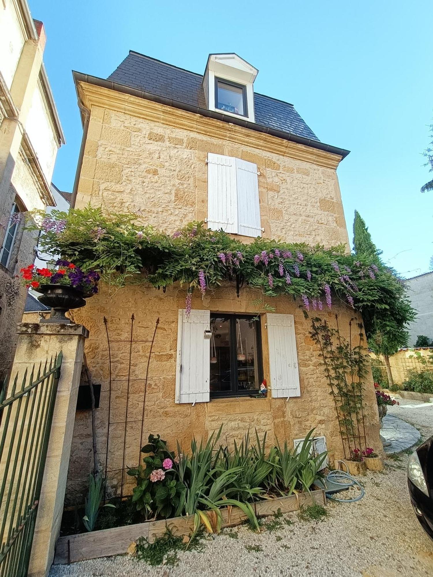 Les Chambres D'Hotes Chez Alisa Et Daniel Sarlat Exterior foto